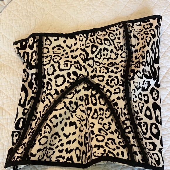 EUC WHBM Bustier style animal print - Picture 8 of 14